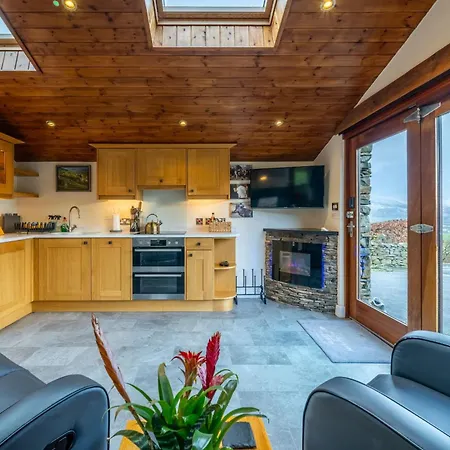 Stoney Calf - Gorgeous On A Working Farm * Kirkby Lonsdale